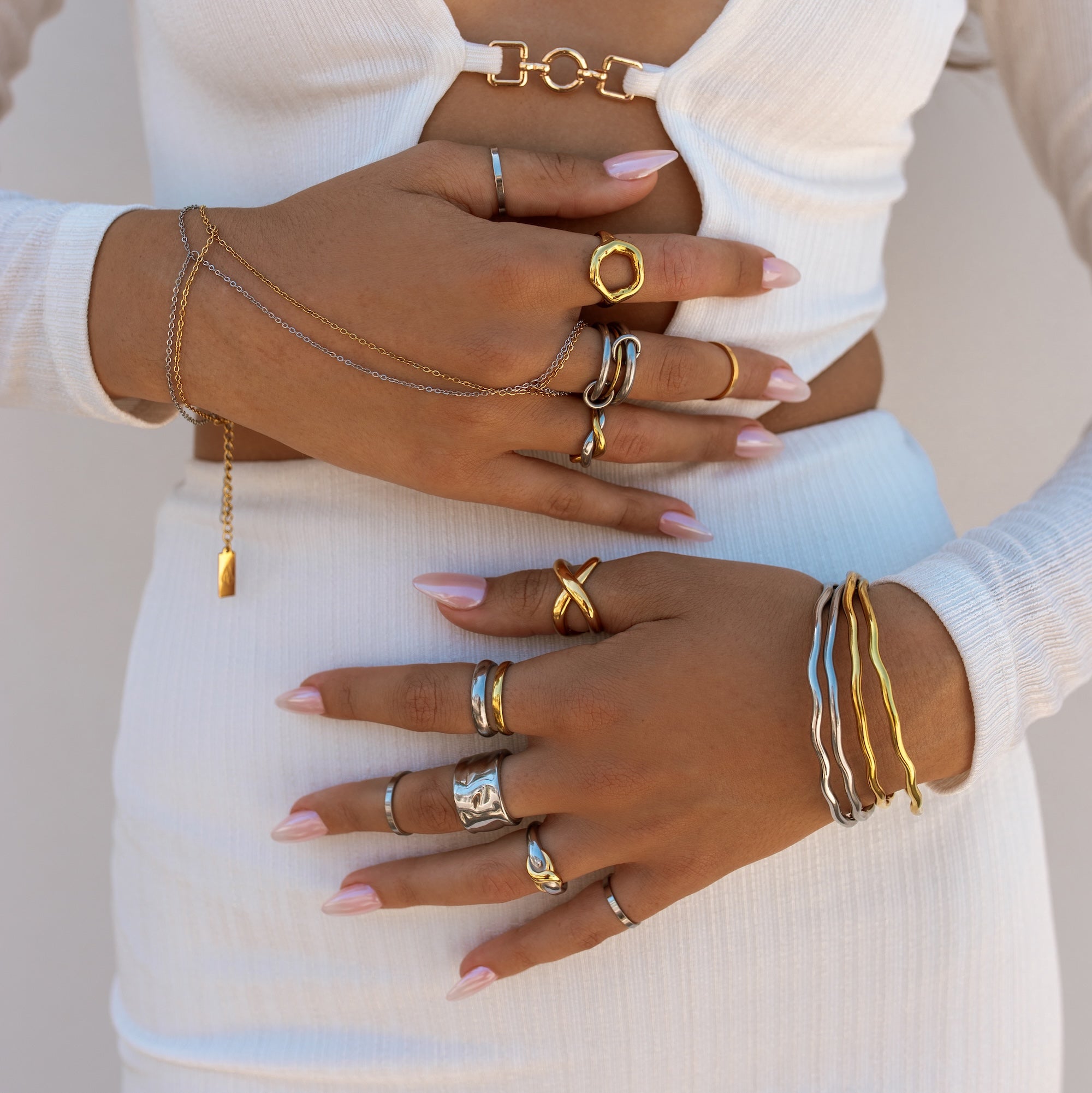 LUCCA Cuff Ring
