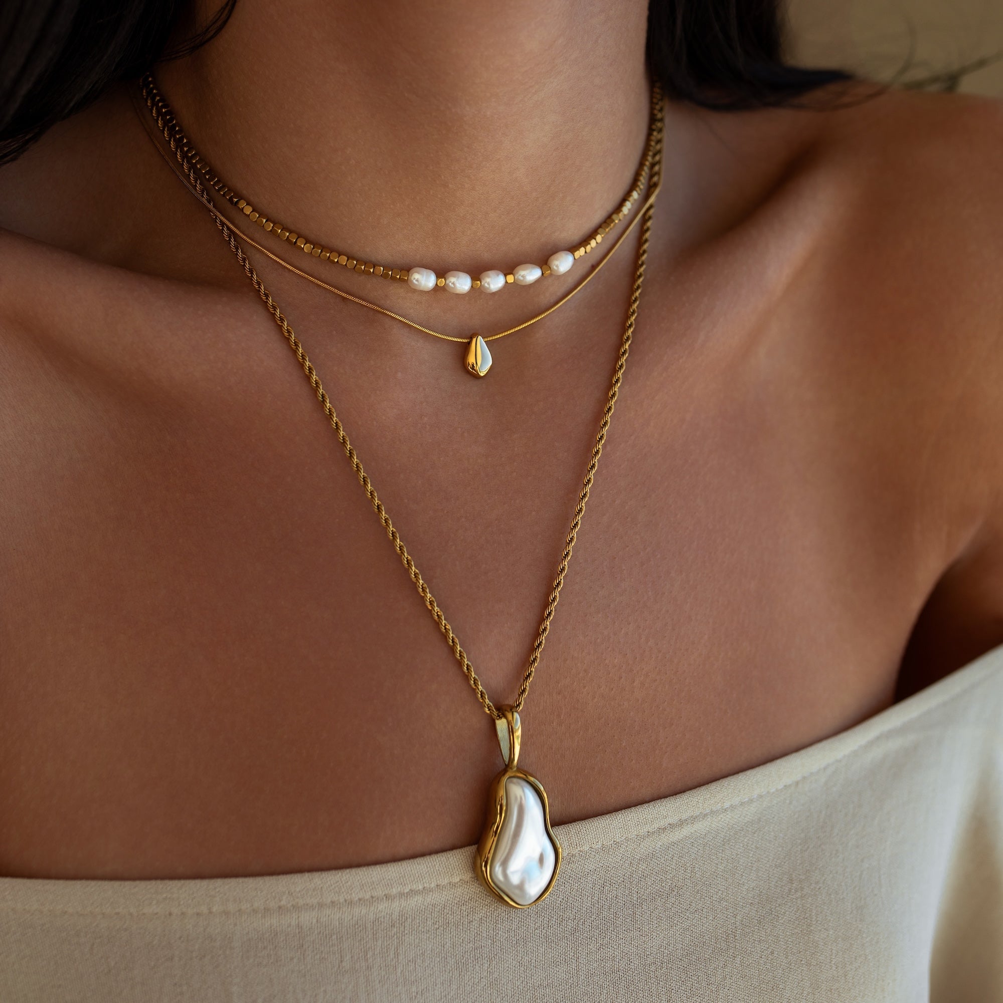 CANNES Pearl Beaded Necklace