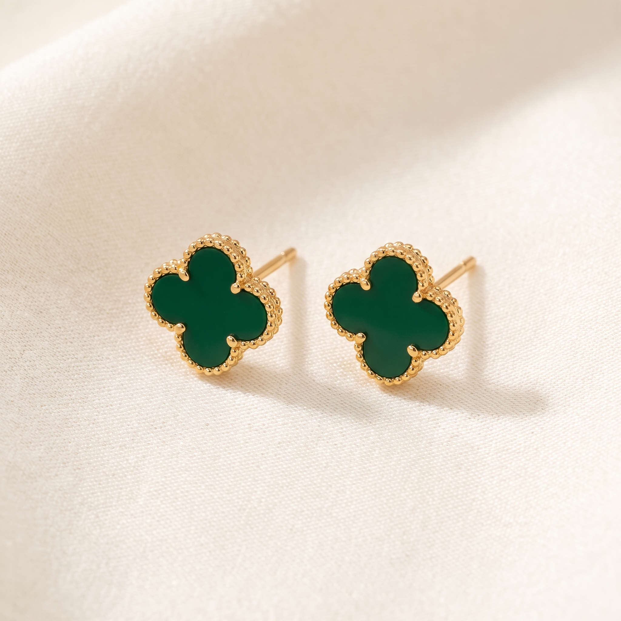 TRIANON Clover Studs