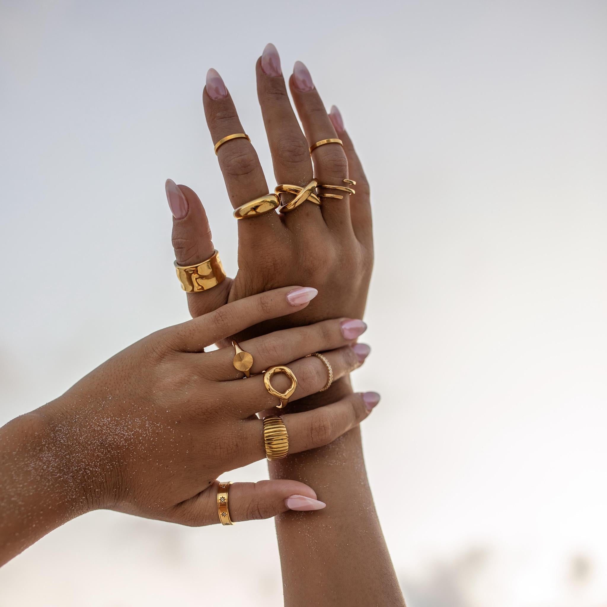 LUCCA Cuff Ring