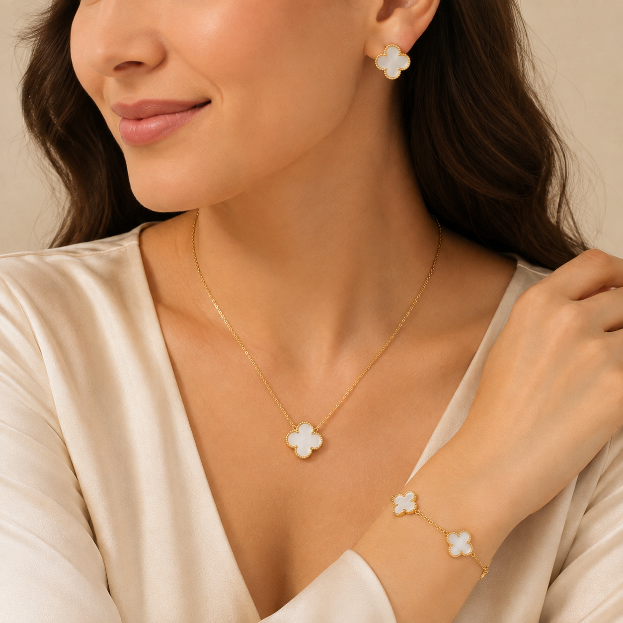 Clover Jewellery Set — Necklace, Bracelet & Stud Earrings