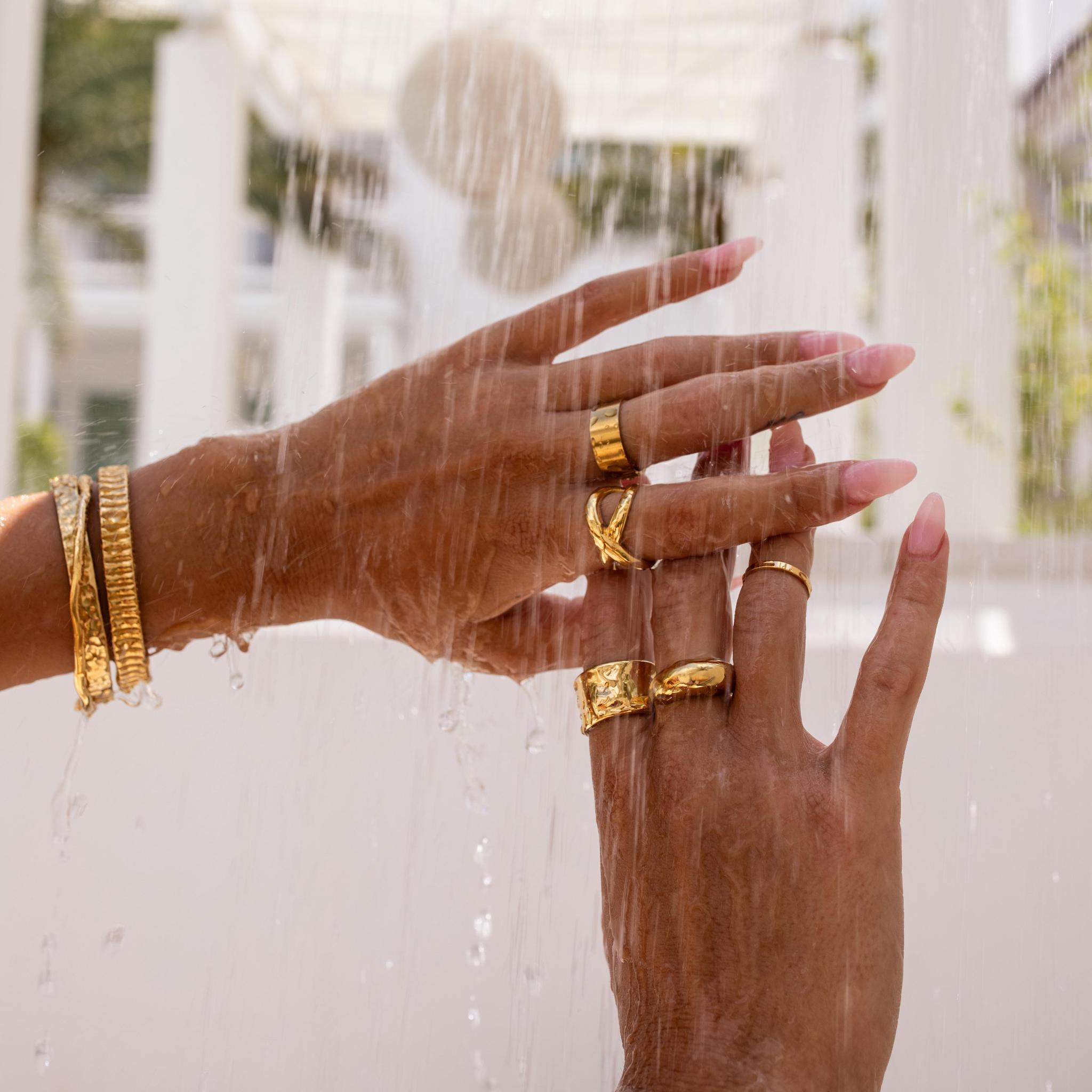 LUCCA Cuff Ring