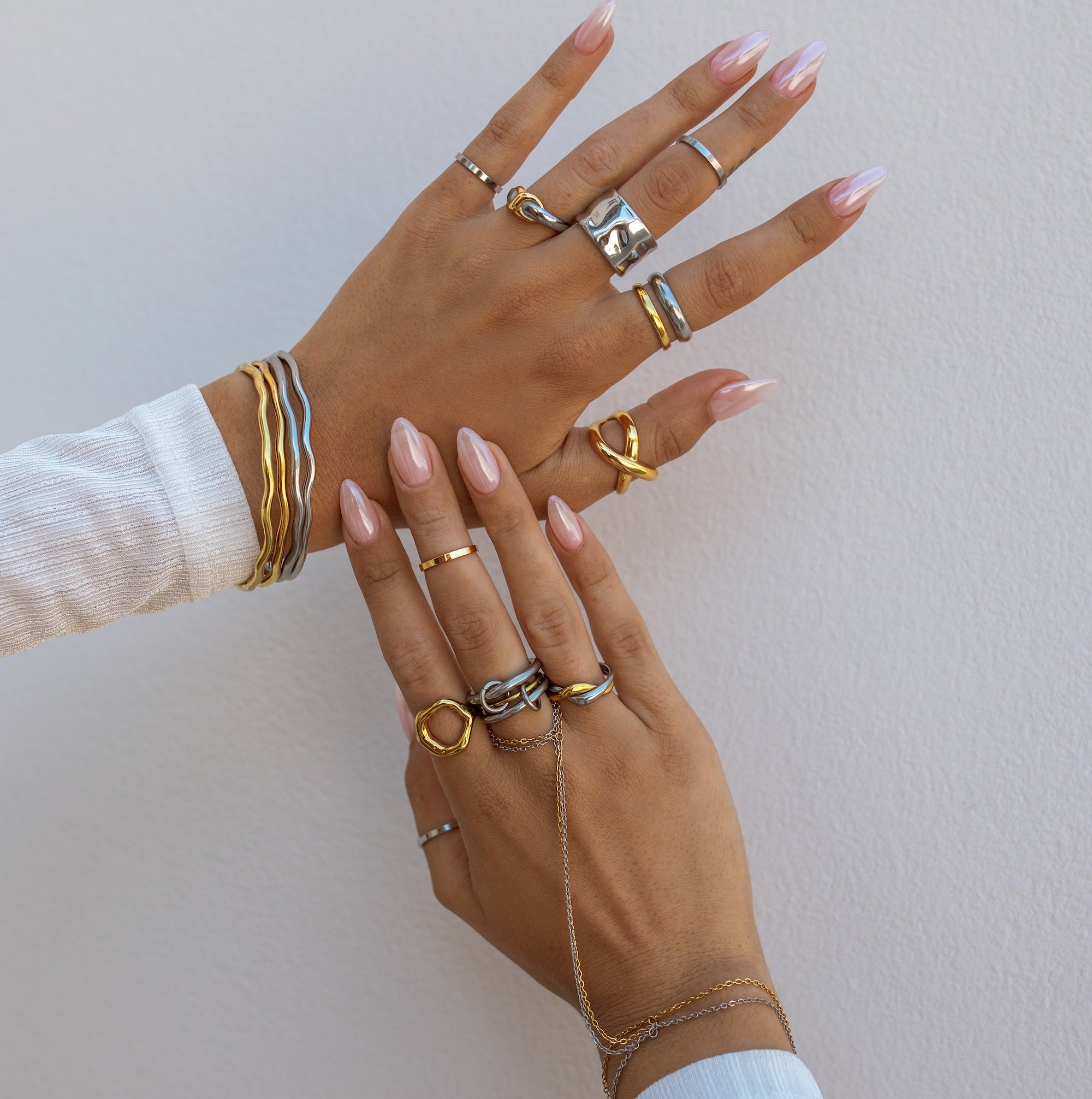 LUCCA Cuff Ring