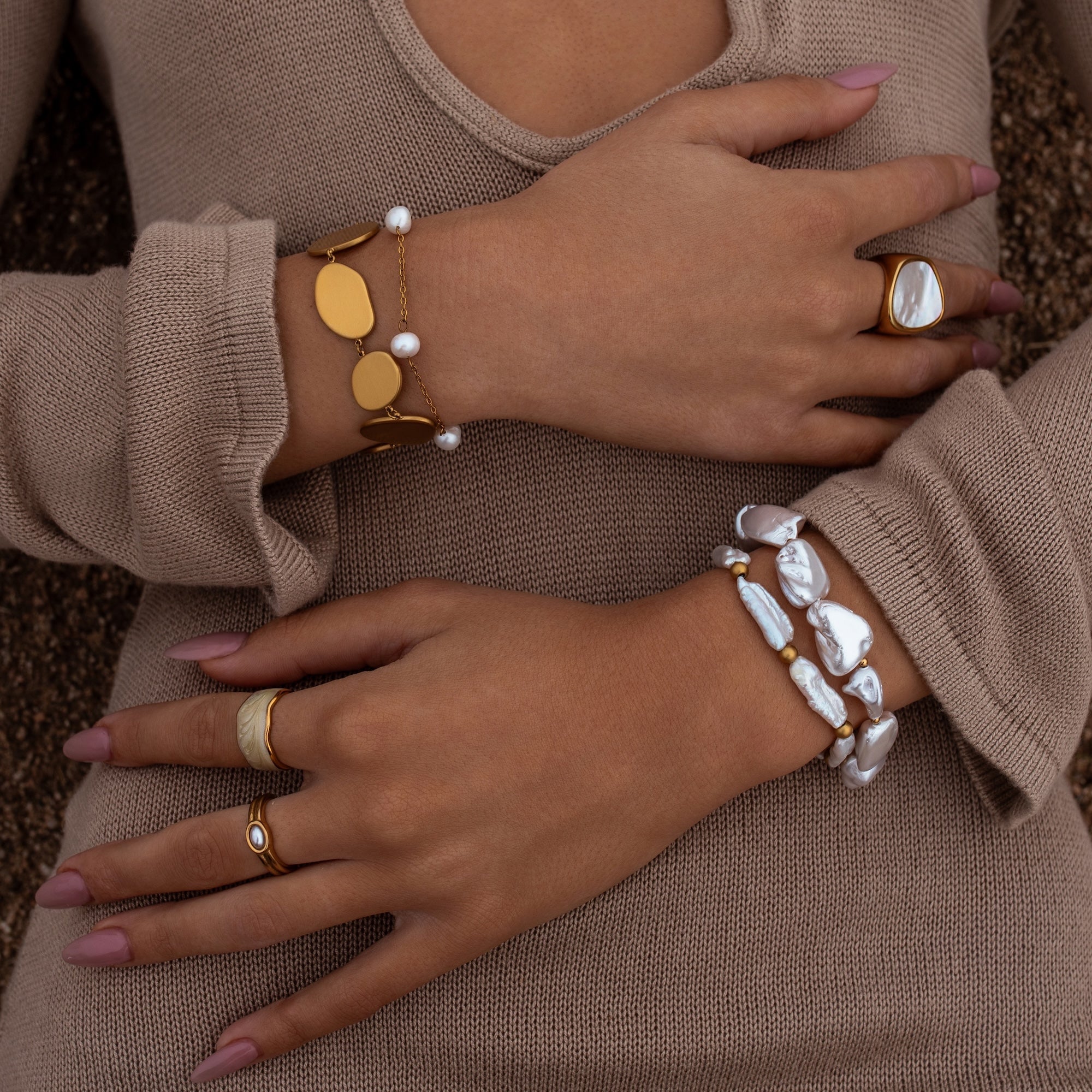 CASSIS Disc Bracelet