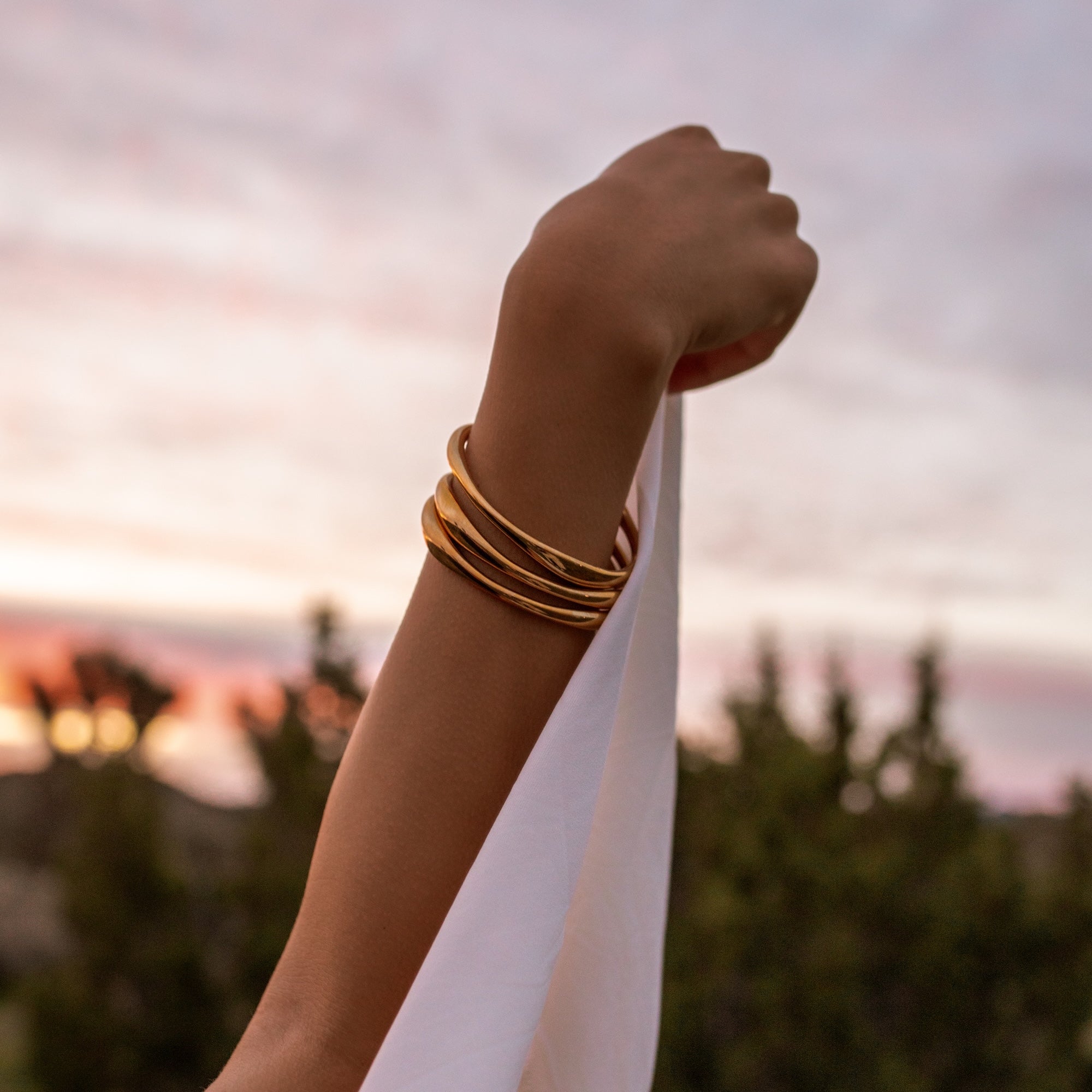COMO Sculpted Cuff