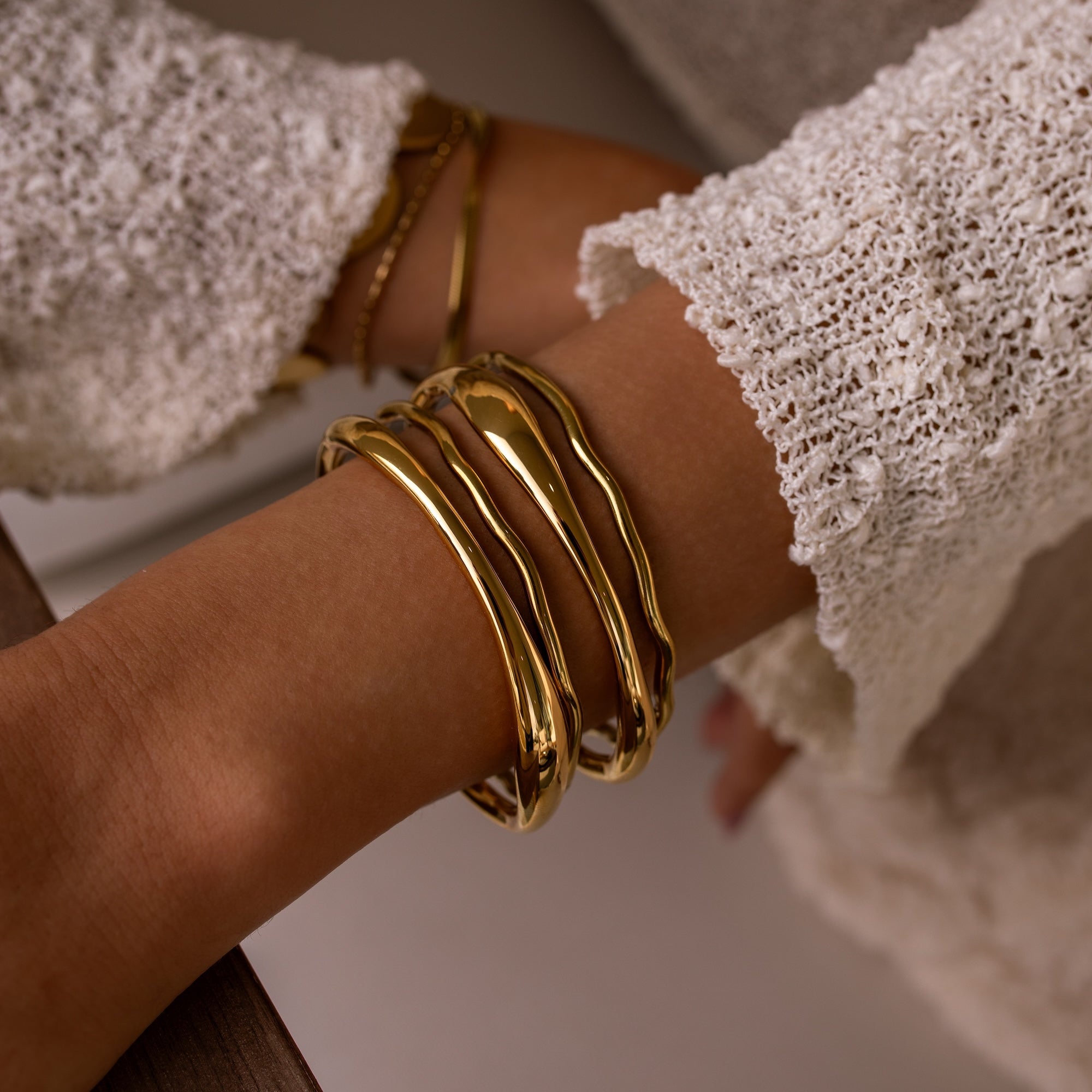 COMO Sculpted Cuff