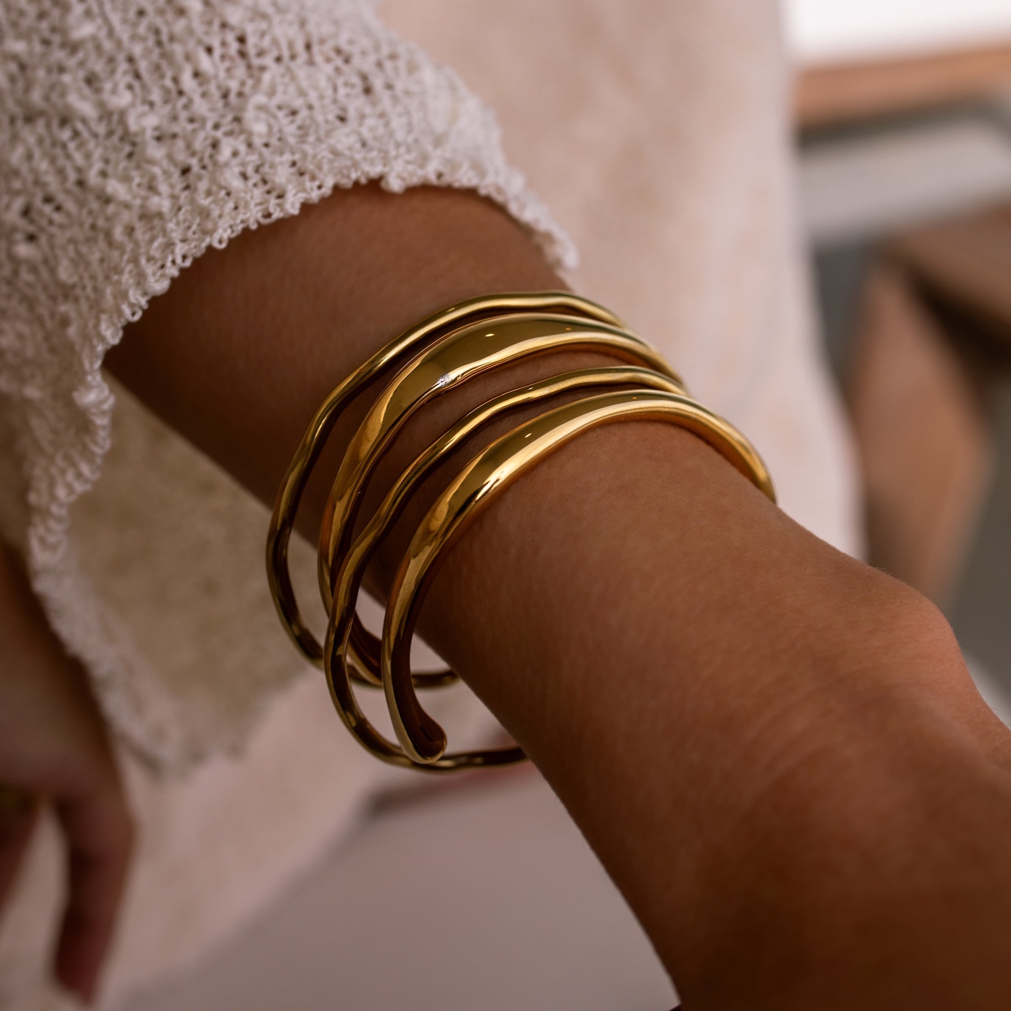COMO Sculpted Cuff