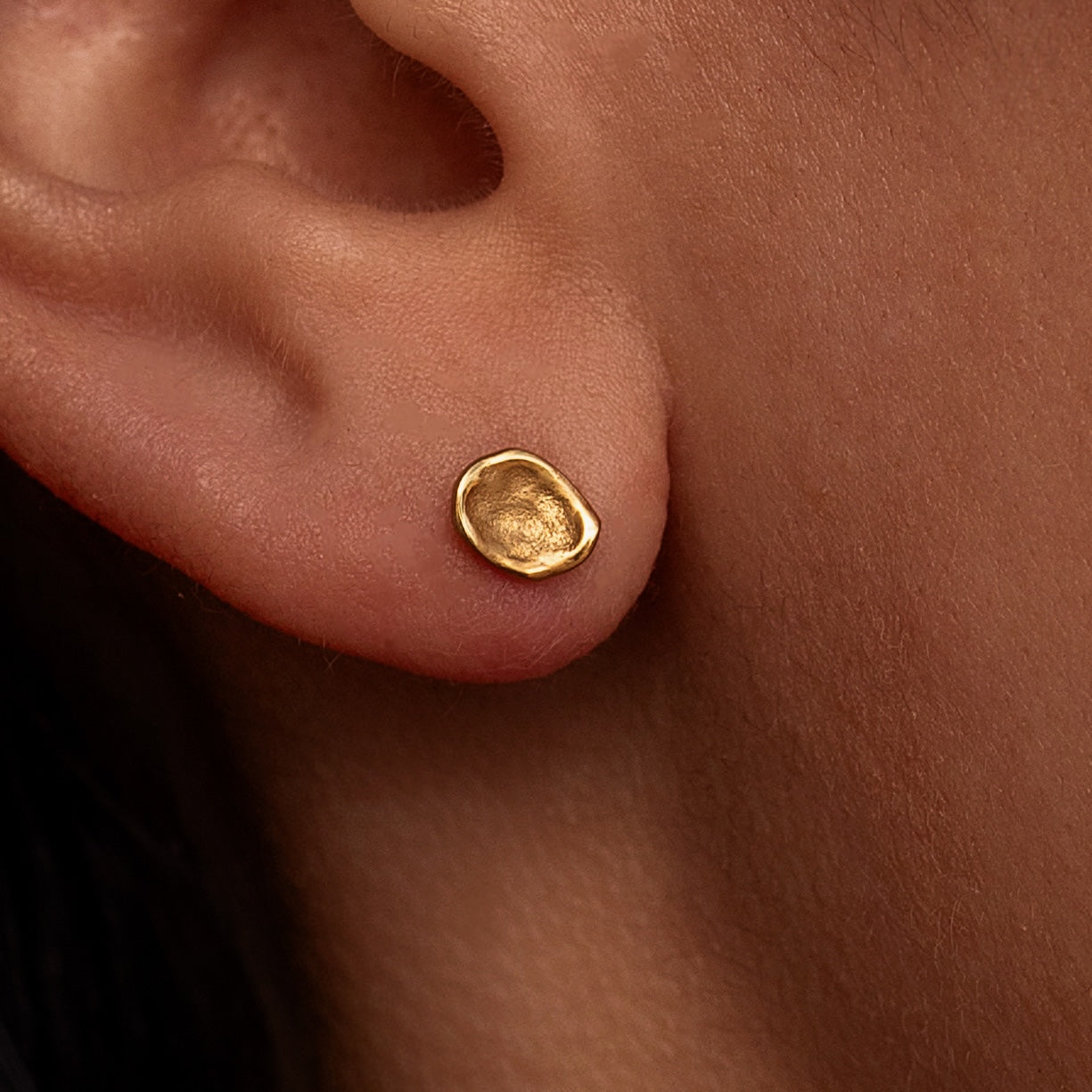 COMO Sculpted Studs