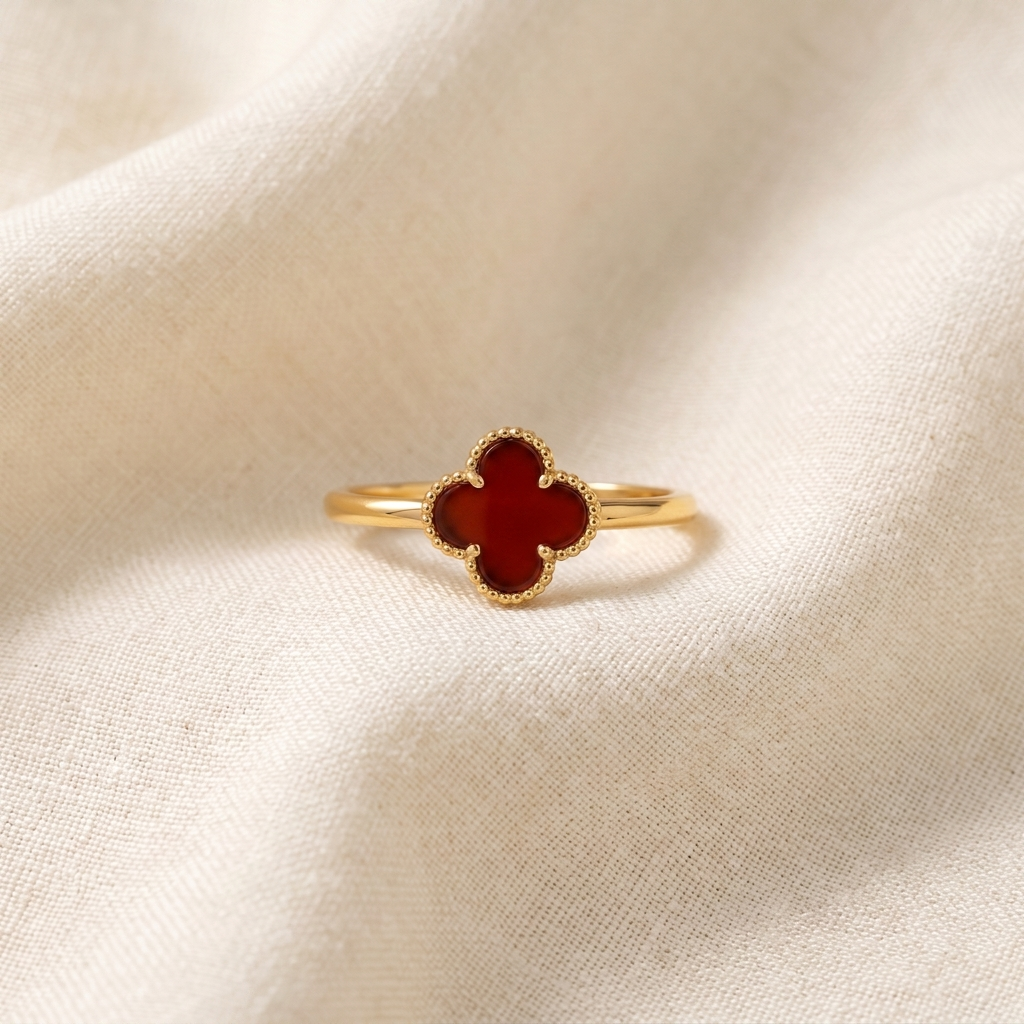 LOIRE Clover Ring - Red