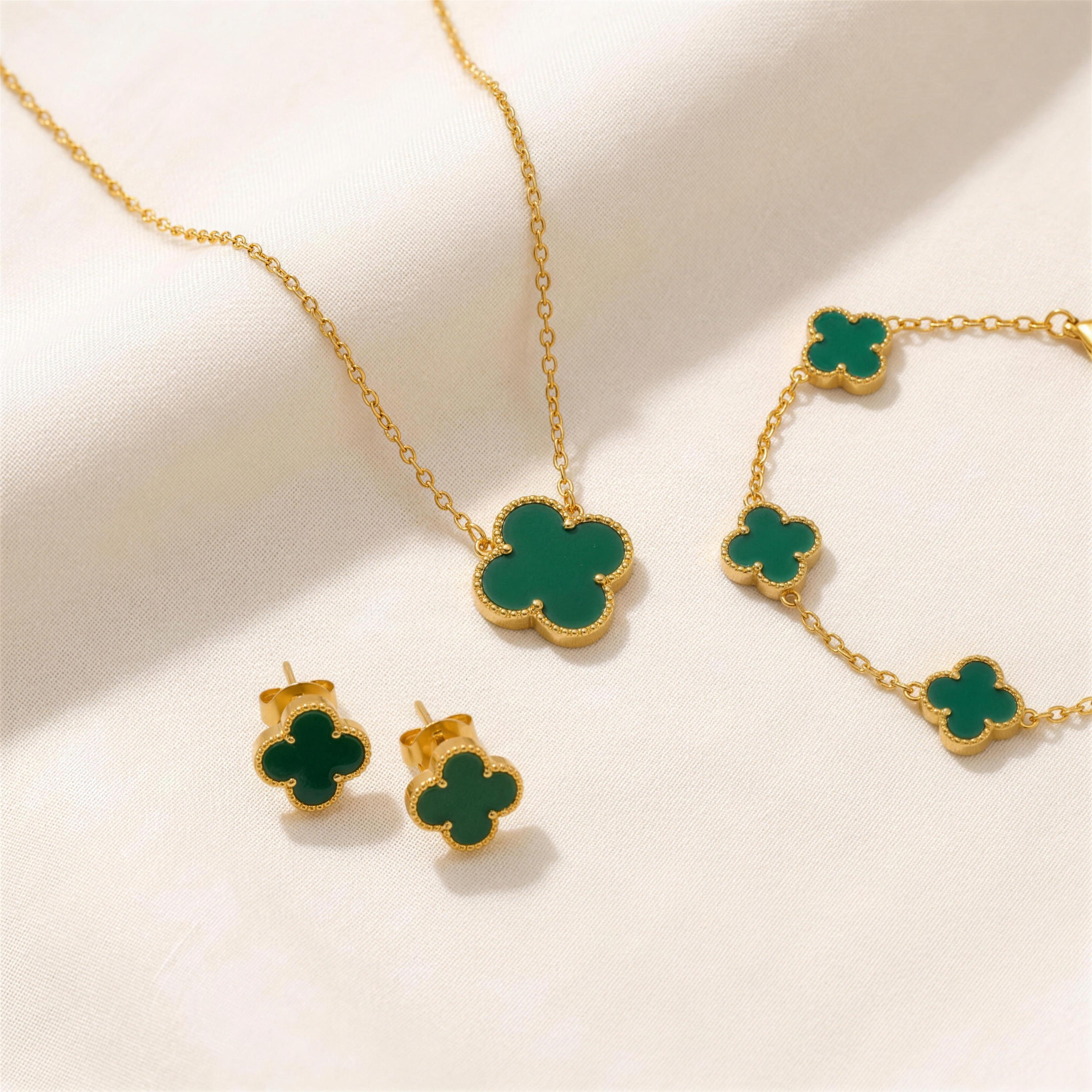 The Clover Set