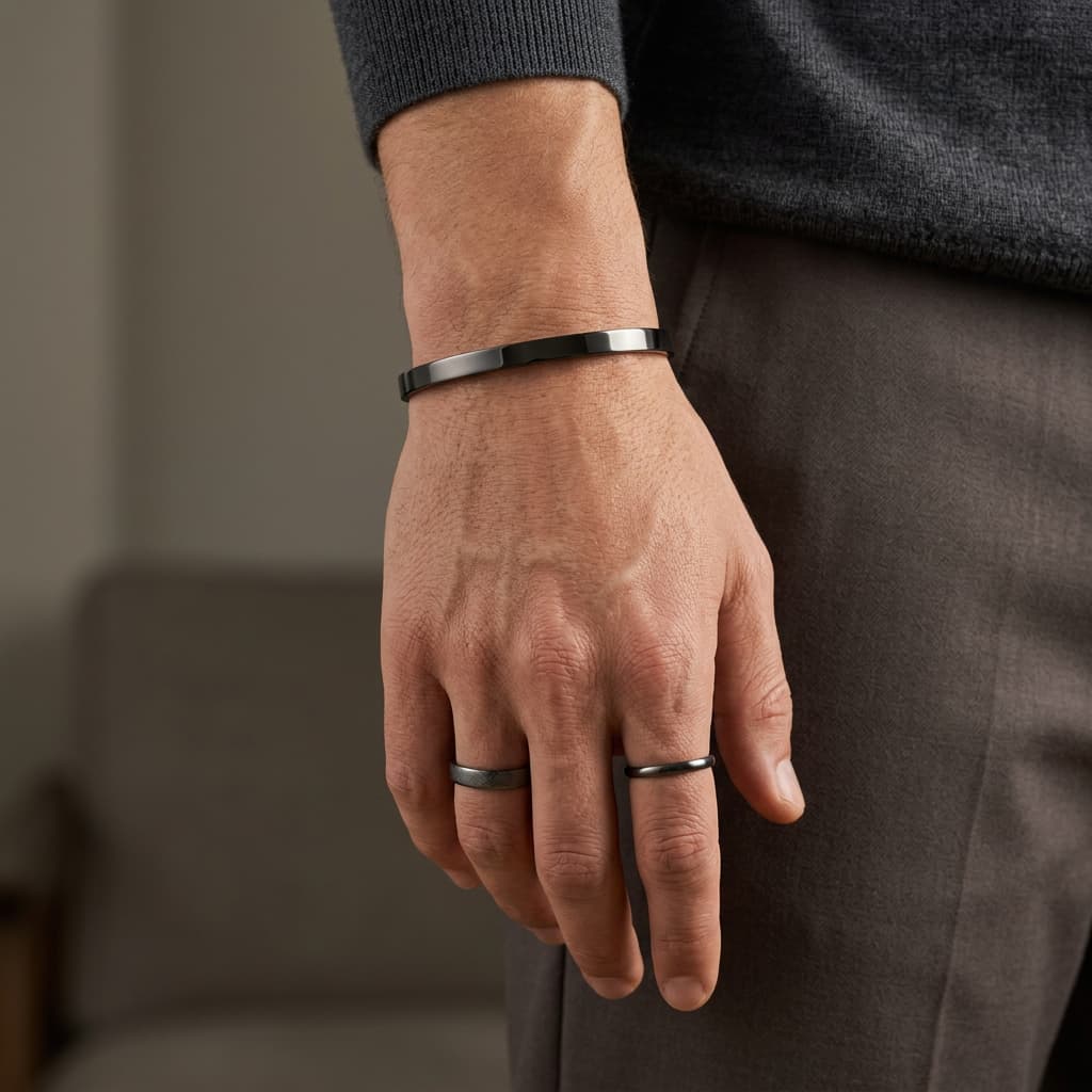 RAVELLO Cuff Bracelet